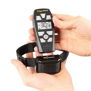 Elektronický výcvikový obojek pro psy d-control Edge 650R s prstýnkovým ovladačem