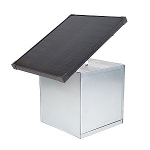 Přenosná schránka s upevněným solárním panelem 40 W