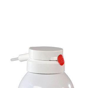 Úzavěr lahvičky koncentrátu pachového ohradníku je opatřen plombou